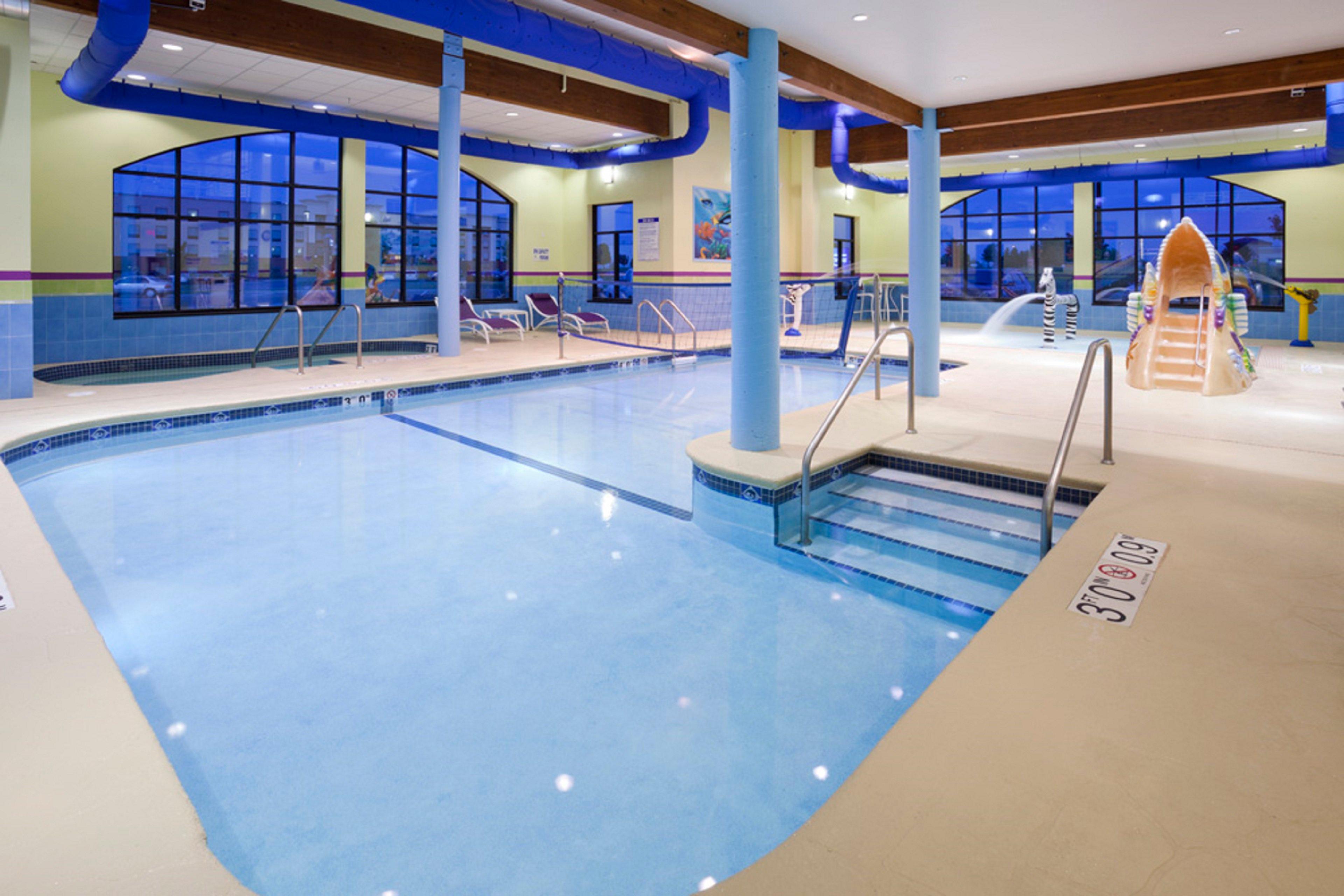 Holiday Inn Express Hotel & Suites Rogers By Ihg Екстериор снимка